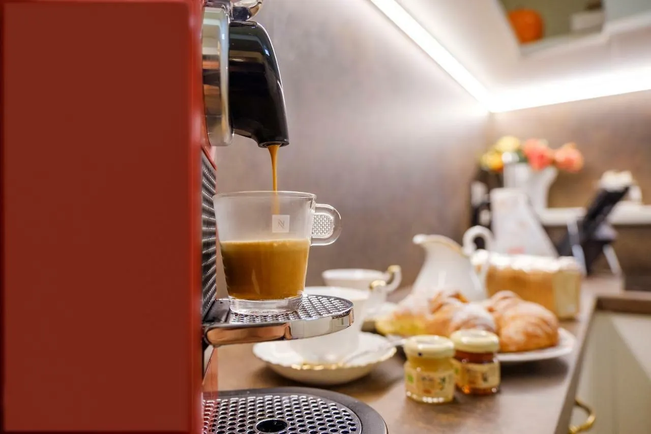 Boutique Guesthouse Al Chiostro De San Salvar Verona Vendégház