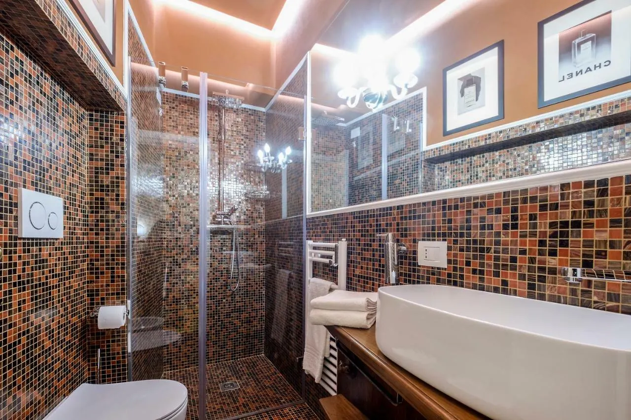 Boutique Guesthouse Al Chiostro De San Salvar Verona Italy